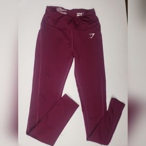 Gymshark, maroon leggings